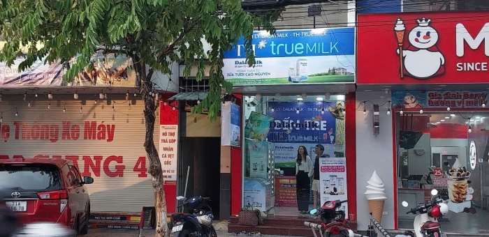 Thi Công Bảng Hiệu Chuỗi Cửa Hàng Trọn Gói Giá Rẻ