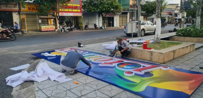 Thi Công Chuỗi Bảng Hiệu Cửa Hàng Trên Toàn Quốc – Chuyên Nghiệp