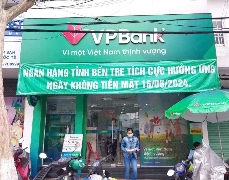 Biển Quảng Cáo Bình Dương | VPBank