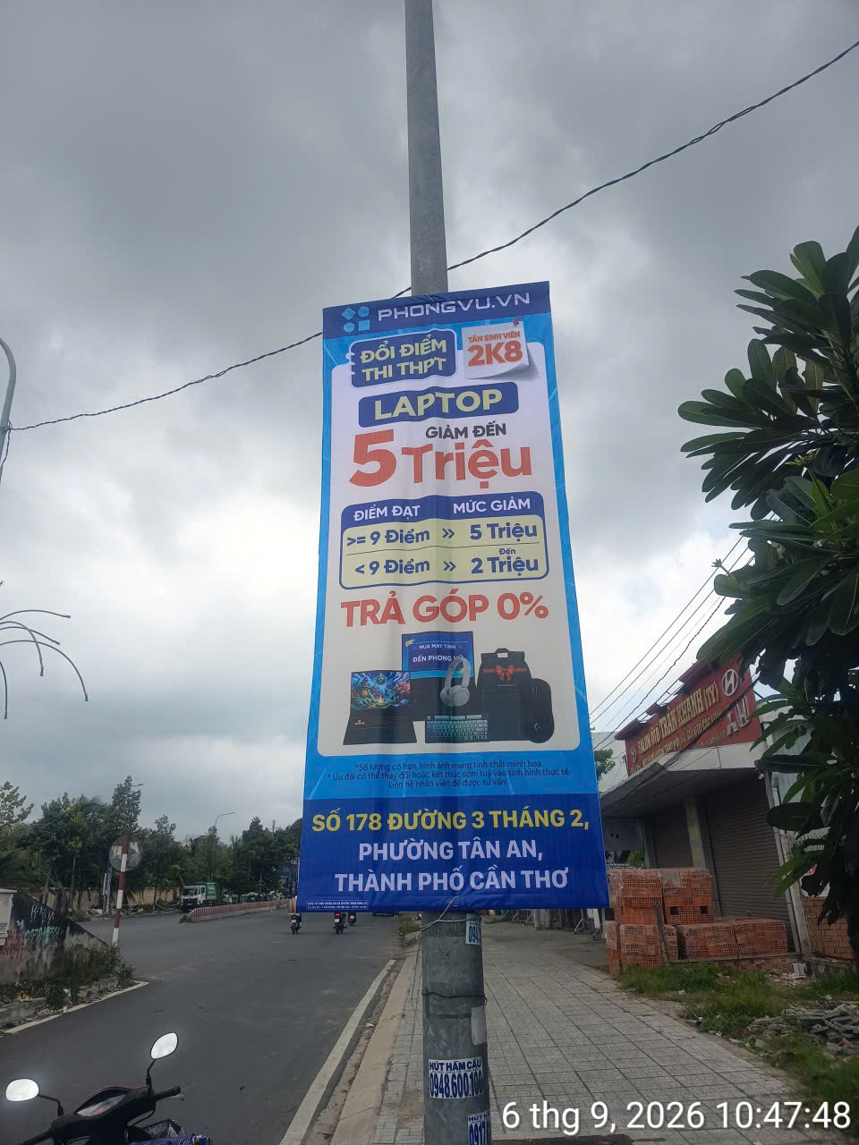 Treo cờ phướn