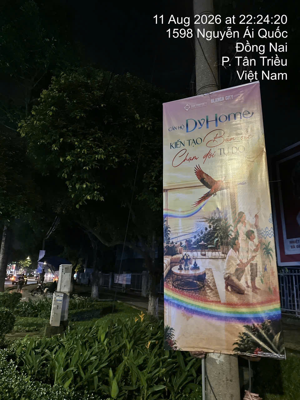 dịch vụ treo cờ phướn bất động sản