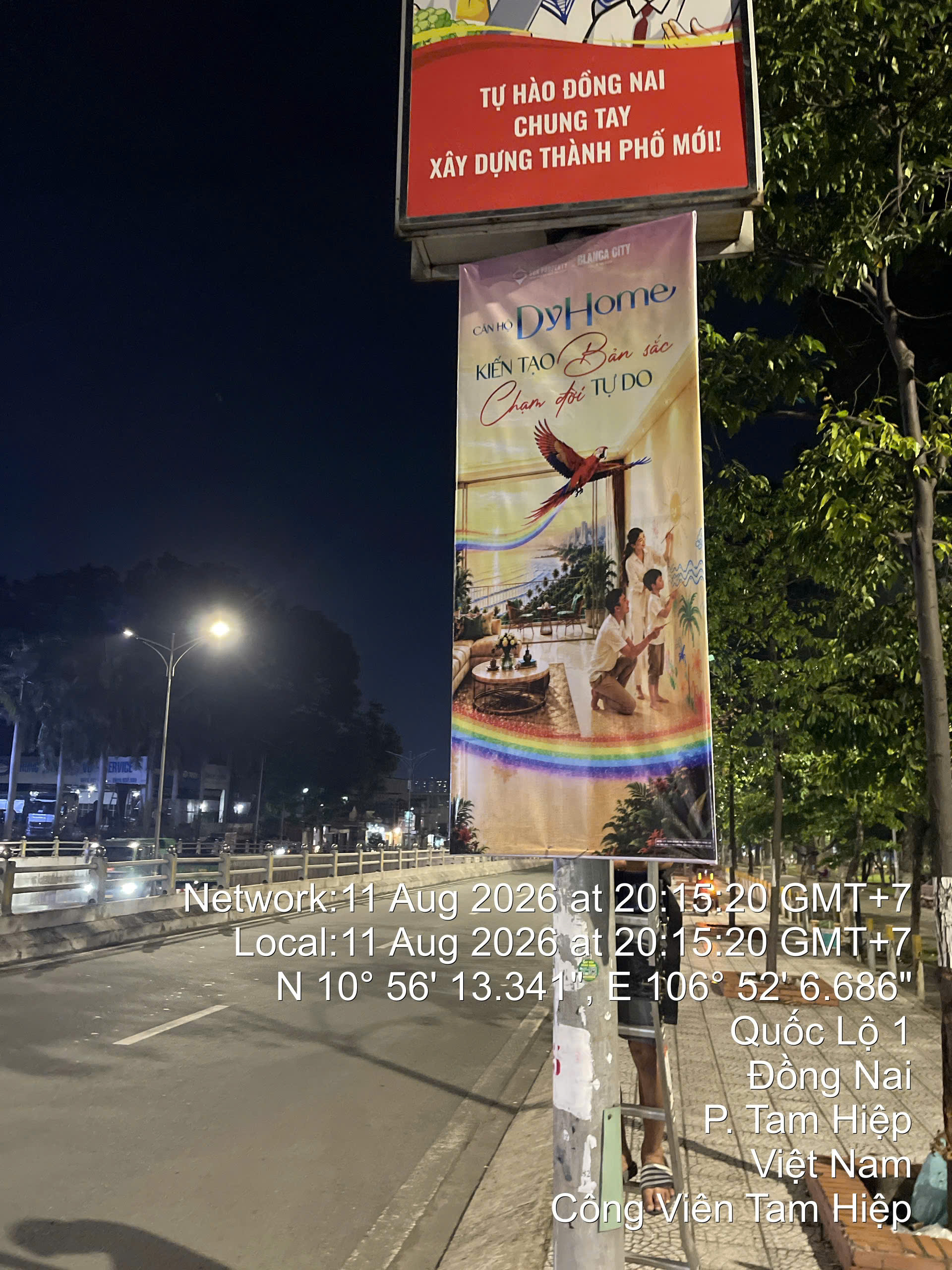 Treo cờ phướn bđs
