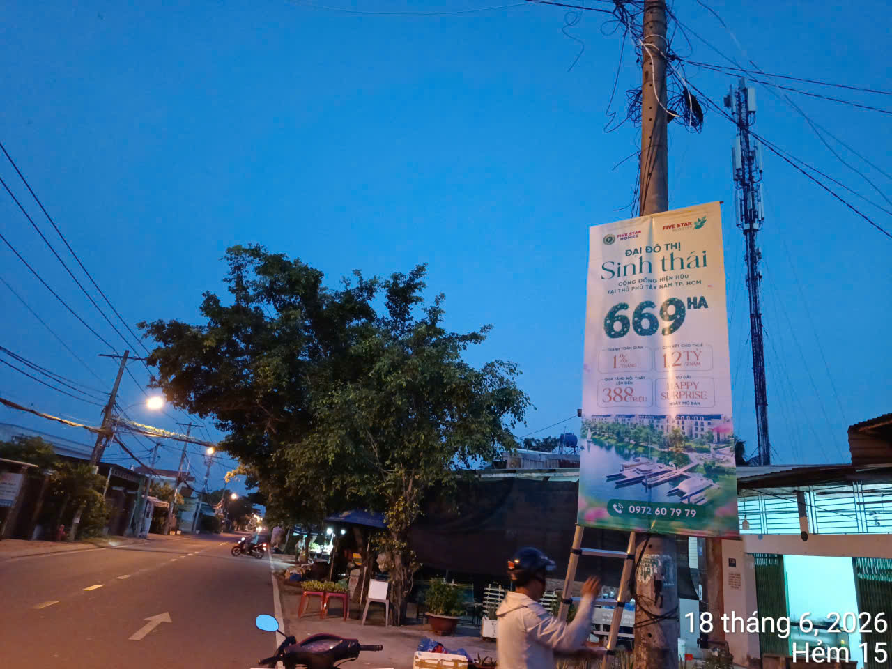 Treo cờ phướn tphcm 
