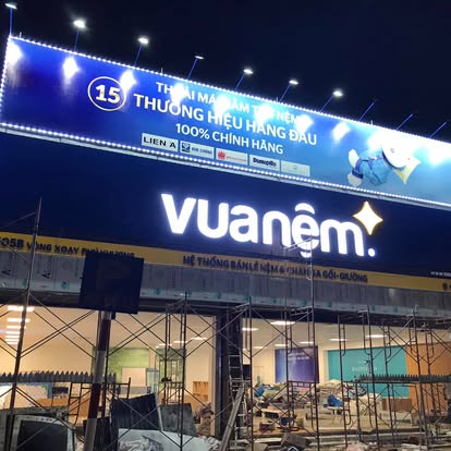 Bảng hiệu alu đèn LED