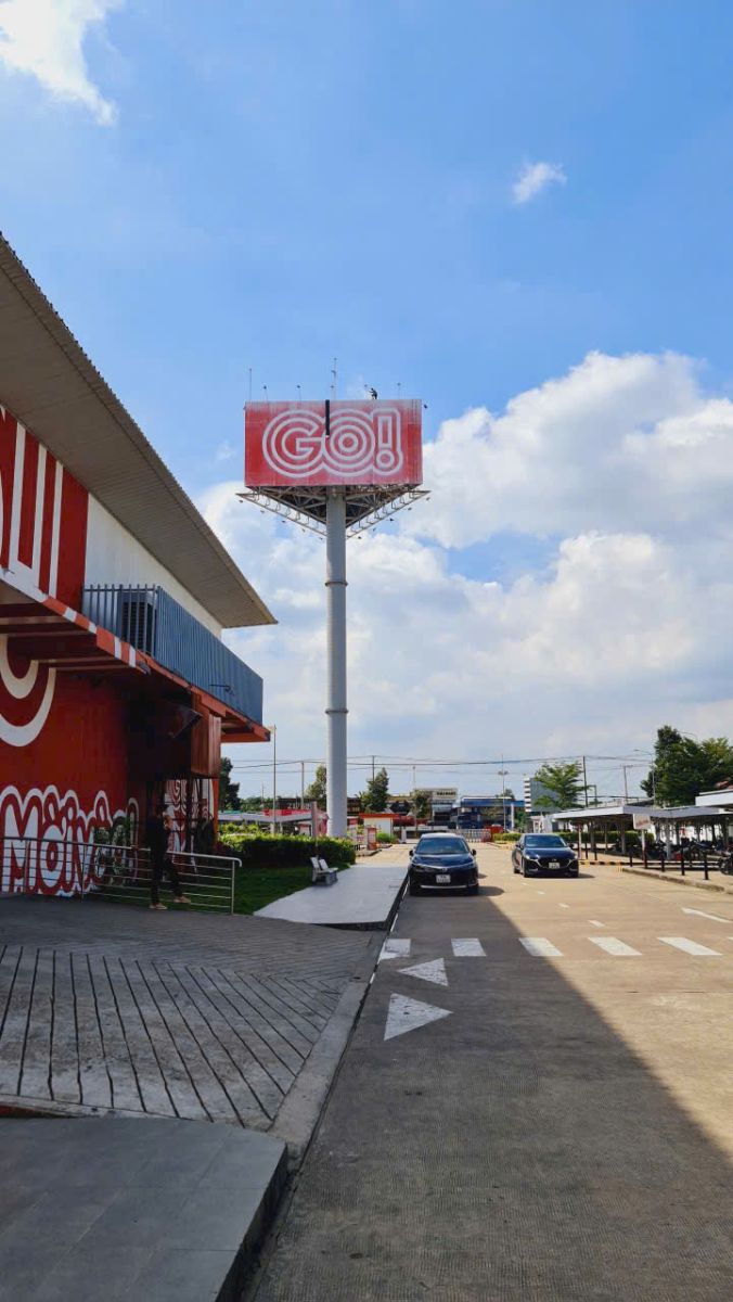 Thi Công Billboard Ngoài Trời