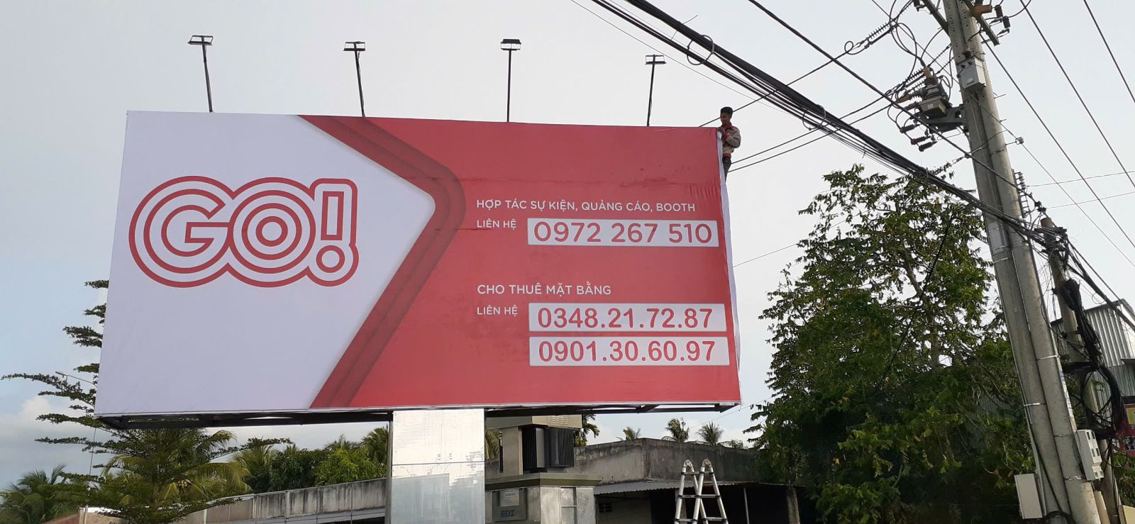 Pano quảng cáo ngoài trời