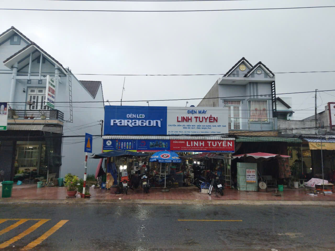 Thi công bảng hiệu chuỗi cửa hàng tại TP.HCM