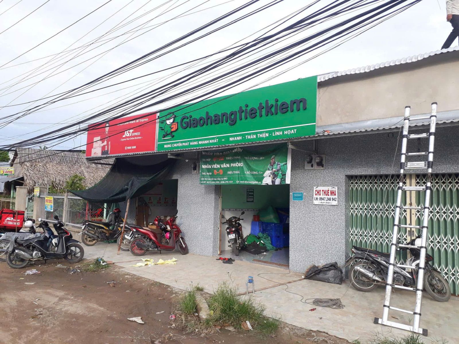 thi công chuỗi biển hiệu tphcm