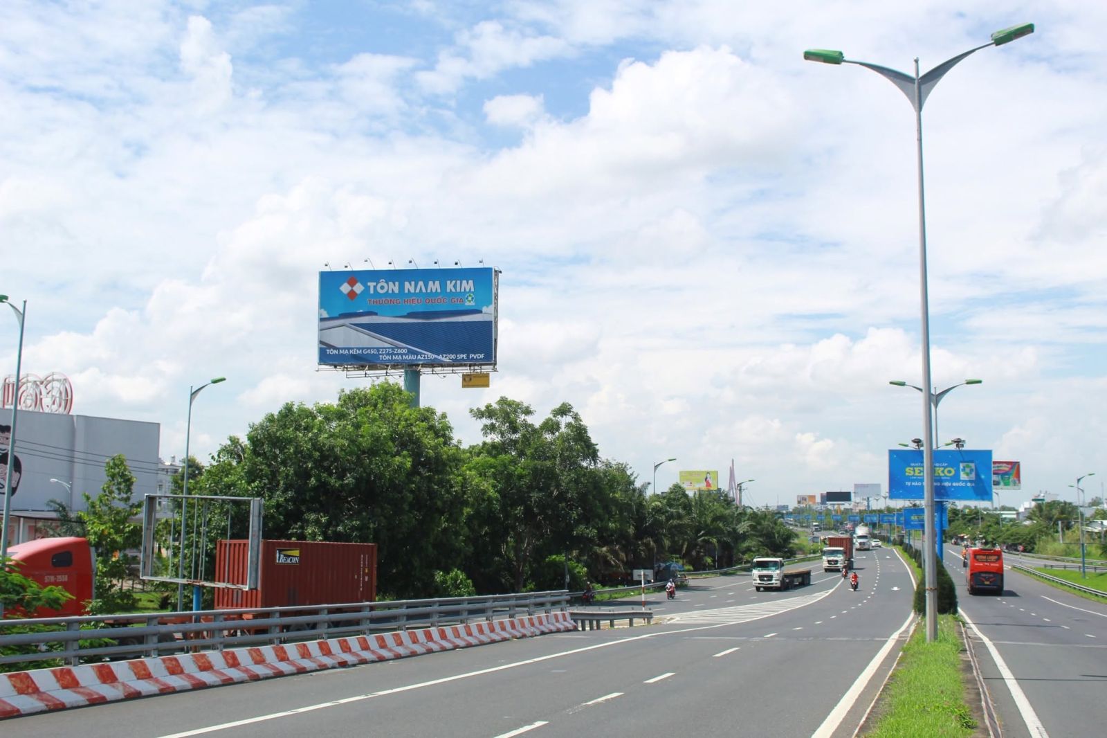 Billboard quảng cáo tp.hcm