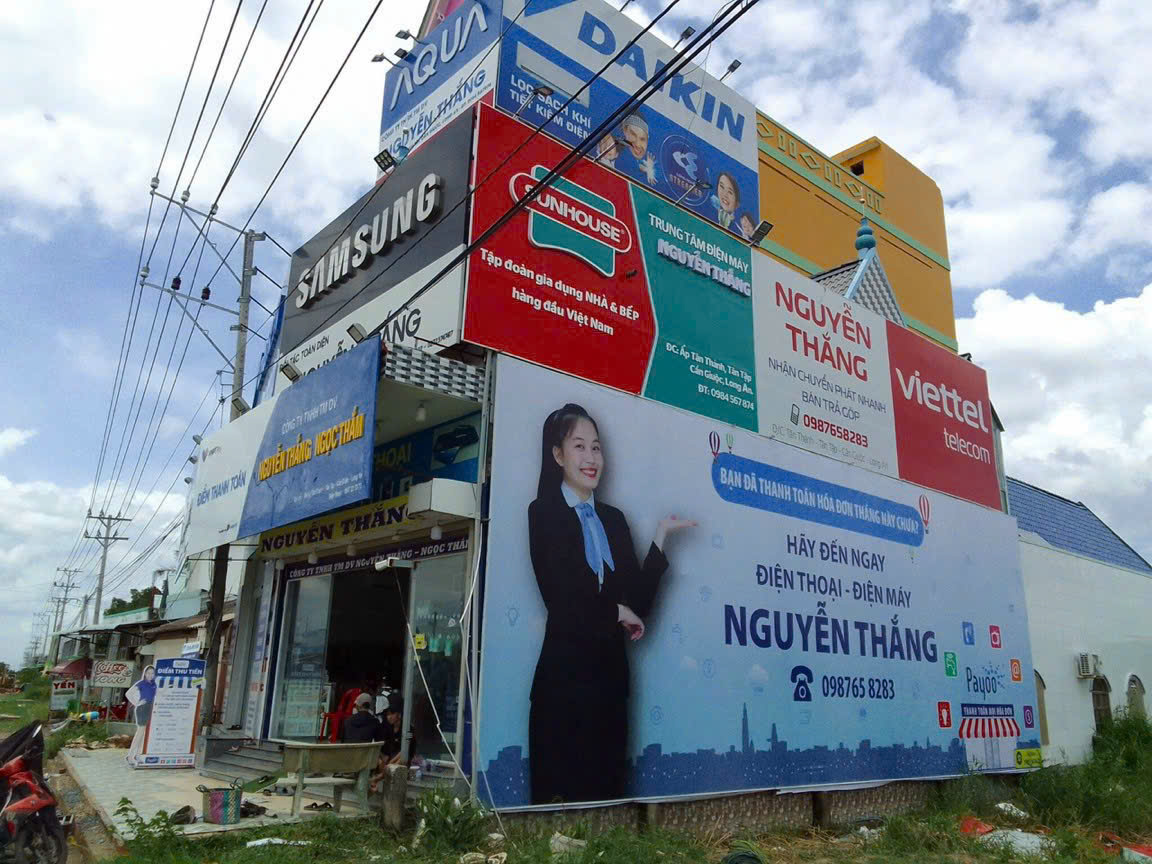 Biển hiệu quảng cáo Bến Tre